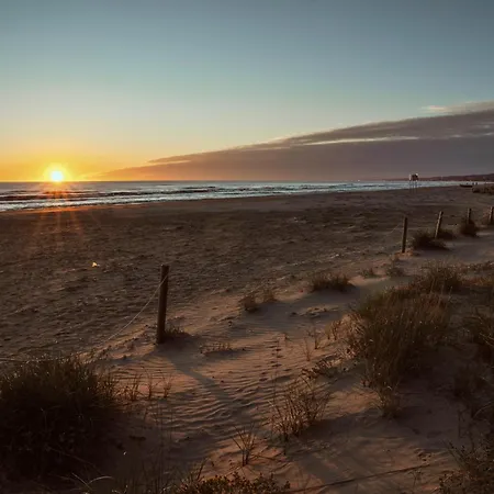 Carlotta's - Marina Apartment