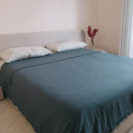 Carlotta's - Marina * Vasto