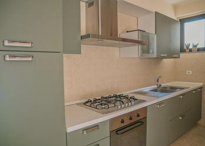 Carlotta's - Marina *