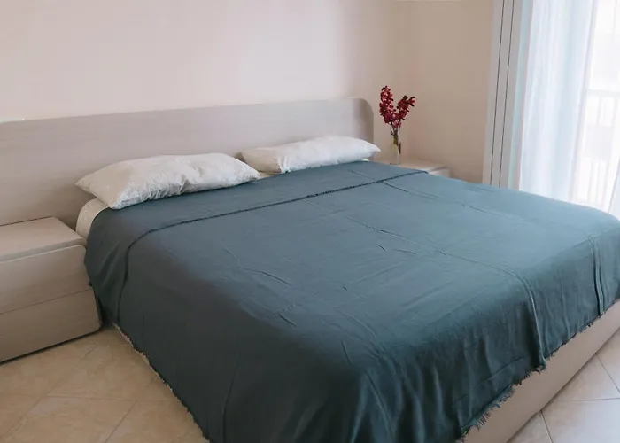 Carlotta's - Marina * Vasto